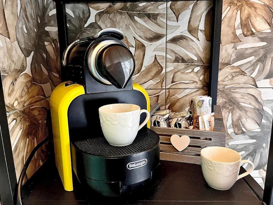 トリノLoft Deluxe Metro Bengasiアパートメント エクステリア 写真